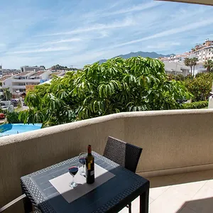 https://benal-beach-superb-beach-front-1-bedroom-apartment-sleeps-5.es-andalucia.com