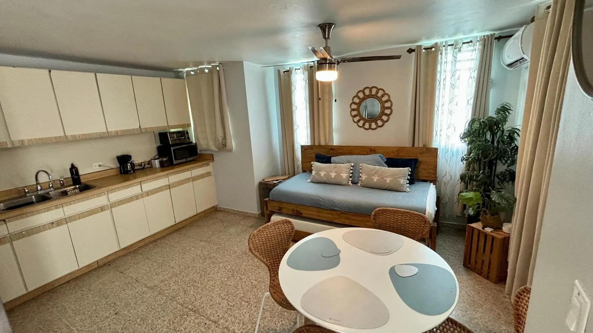 Bee Inn Puerto Rico Charming Urban Apartment In San Juan